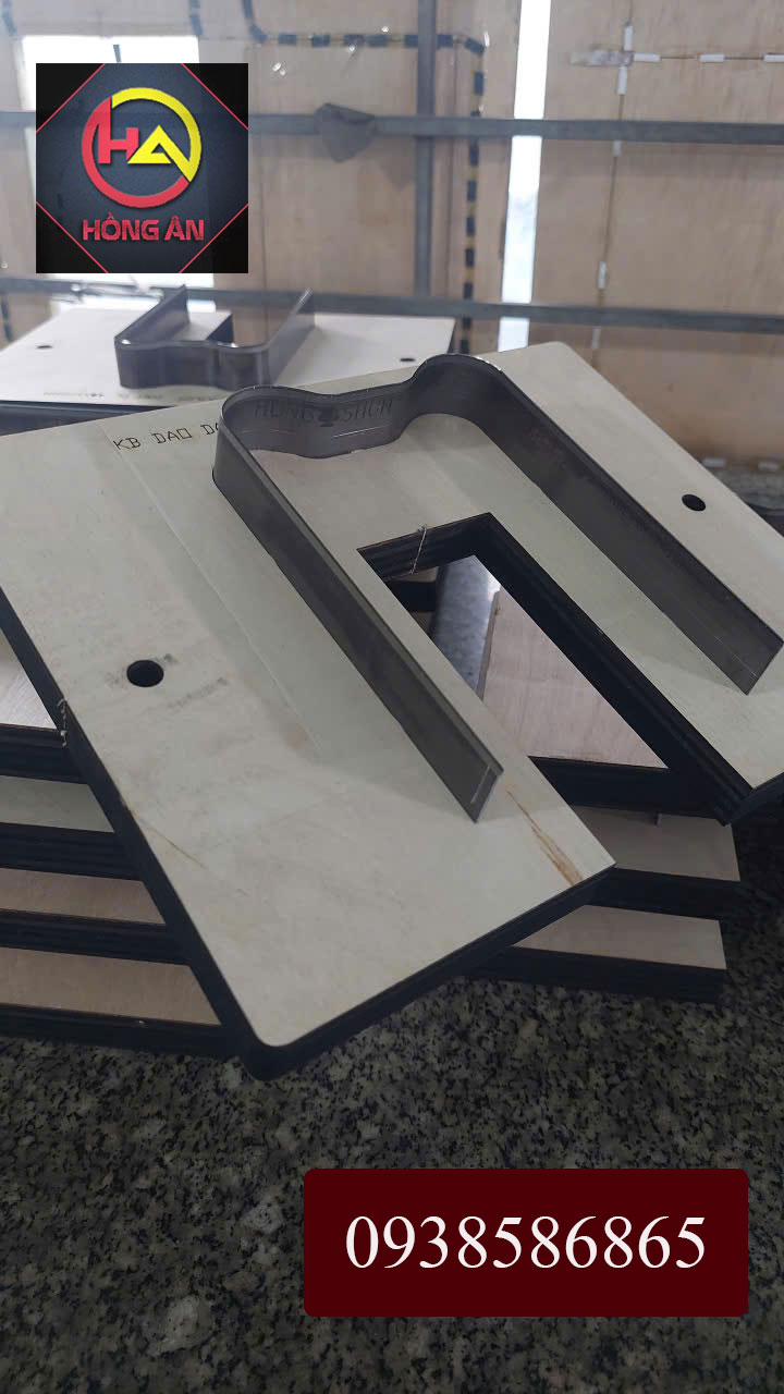 khuôn dao dập quai túi ni lông