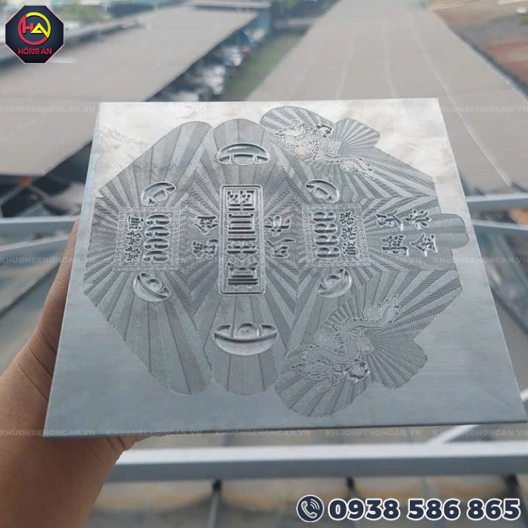 khuôn chiết quang